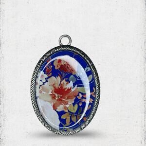 159. Blue Resin Pendant Handmade Floral
